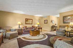 15635 Taylor St, South Beloit, IL 61080 - Photo 9