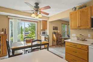 15635 Taylor St, South Beloit, IL 61080 - Photo 11