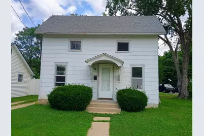 213 West Chapel Street, Rockton, IL 61072 - Photo 1