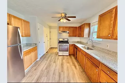 525 N Rockton Avenue, Rockford, IL 61103 - Photo 5