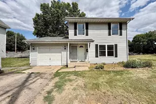525 N Rockton Ave, Rockford, IL 61103 - Photo 1