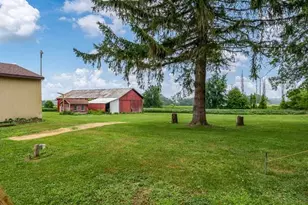 7018 Best Rd, Pecatonica, IL 61063 - Photo 15