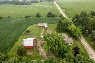7018 Best Rd, Pecatonica, IL 61063 - Photo 13