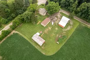 7018 Best Rd, Pecatonica, IL 61063 - Photo 11