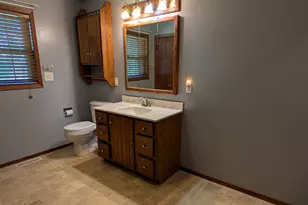 204 Hickory Dr, Lena, IL 61048 - Photo 9