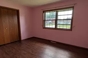 204 Hickory Dr, Lena, IL 61048 - Photo 7