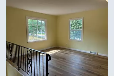 1008 Shenandoah Avenue, Rockford, IL 61108 - Photo 3