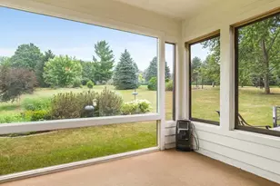336 Forestcliff Cir, Lake Summerset, IL 61019 - Photo 17