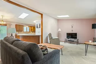 336 Forestcliff Cir, Lake Summerset, IL 61019 - Photo 15