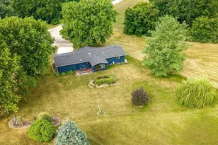 336 Forestcliff Cir, Lake Summerset, IL 61019 - Photo 9