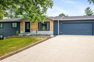 336 Forestcliff Cir, Lake Summerset, IL 61019 - Photo 1
