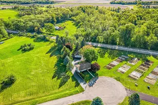 1659 Larchmont Rd, Lake Summerset, IL 61019 - Photo 5