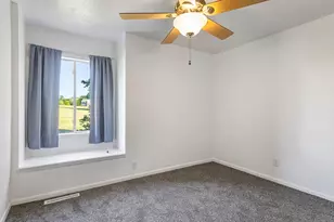 1659 Larchmont Rd, Lake Summerset, IL 61019 - Photo 19