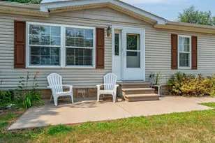 8152 S Charles St, Savanna, IL 61074 - Photo 3