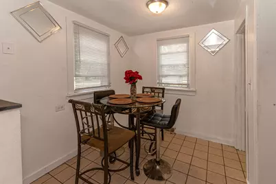 1927 15th Avenue, Rockford, IL 61104 - Photo 9