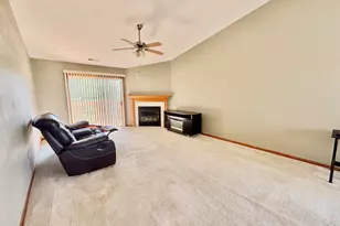 8000 Primrose Pl, Poplar Grove, IL 61065 - Photo 5