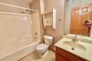 8000 Primrose Pl, Poplar Grove, IL 61065 - Photo 17