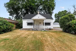 1923 Barton Blvd, Rockford, IL 61103 - Photo 3