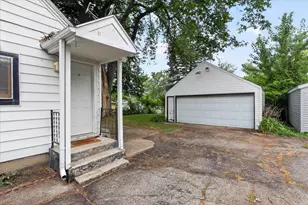 1923 Barton Blvd, Rockford, IL 61103 - Photo 33