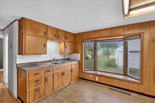 1923 Barton Blvd, Rockford, IL 61103 - Photo 11