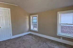 1918 Auburn St, Rockford, IL 61103 - Photo 13