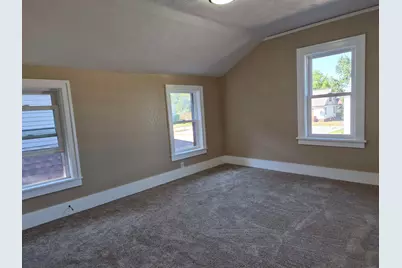 1918 Auburn Street, Rockford, IL 61103 - Photo 11