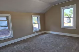 1918 Auburn St, Rockford, IL 61103 - Photo 11