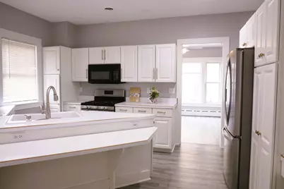 812 S Locust Avenue, Freeport, IL 61032 - Photo 13