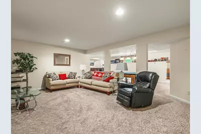 8647 Oakwood Glen Drive, Rockford, IL 61108 - Photo 35