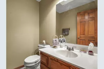 8647 Oakwood Glen Drive, Rockford, IL 61108 - Photo 23