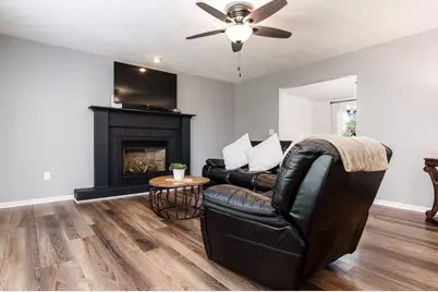 1142 University Parkway, Rockton, IL 61072 - Photo 9