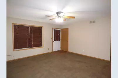 729 Meadow Ridge Lane, Lena, IL 61048 - Photo 15
