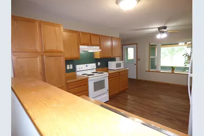 729 Meadow Ridge Lane, Lena, IL 61048 - Photo 3