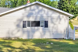2816 Pleasant View Ave, Rockford, IL 61108 - Photo 7