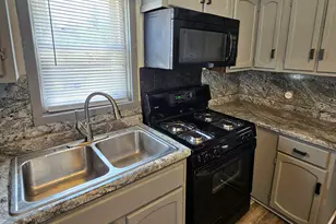 1116 Corbin St, Rockford, IL 61102 - Photo 9