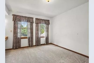 1301 Albany Lane, Rockford, IL 61107 - Photo 33