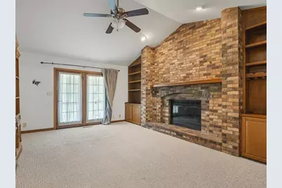1301 Albany Lane, Rockford, IL 61107 - Photo 17