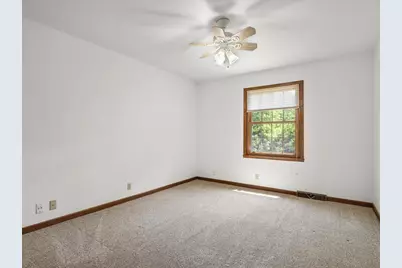 1301 Albany Lane, Rockford, IL 61107 - Photo 31