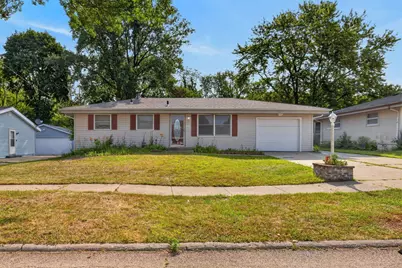 523 Chisholm Trail, Rockford, IL 61101 - Photo 1