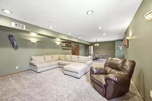3349 Carbineer Dr, Belvidere, IL 61008 - Photo 33