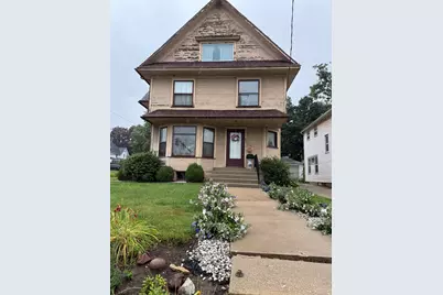 450 S West Avenue, Freeport, IL 61032 - Photo 1