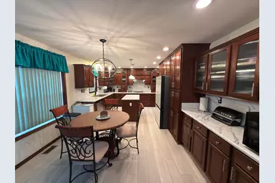 619 Park Avenue, Belvidere, IL 61008 - Photo 3