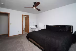 13181 Springhill Dr, Winnebago, IL 61088 - Photo 5