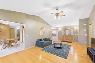 2819 Mary St, Belvidere, IL 61008 - Photo 15