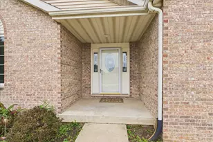 2819 Mary St, Belvidere, IL 61008 - Photo 9