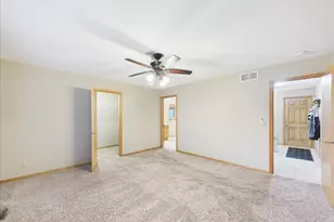 2819 Mary St, Belvidere, IL 61008 - Photo 29