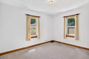 128 Warren Ave, Rockford, IL 61107 - Photo 23