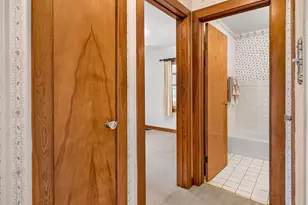 128 Warren Ave, Rockford, IL 61107 - Photo 19