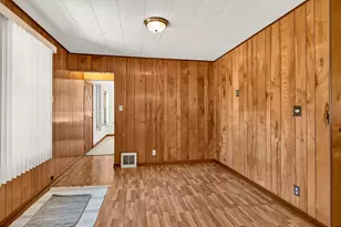 128 Warren Ave, Rockford, IL 61107 - Photo 13