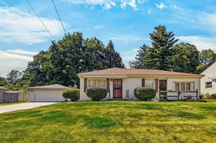 128 Warren Ave, Rockford, IL 61107 - Photo 3